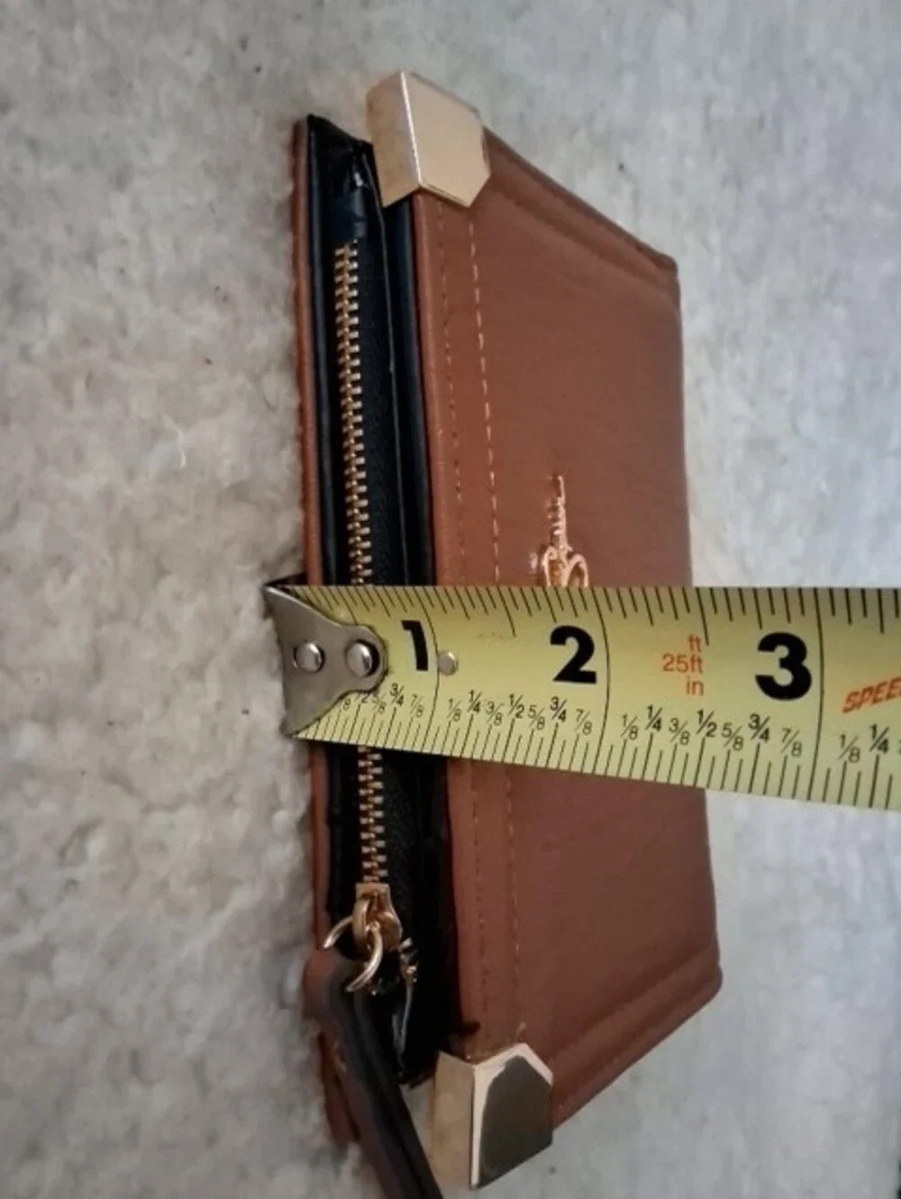 Jessica Simpson Brown Clutch Wallet 1 Zip, Cards, 2 Magnet Snap.  Never Used